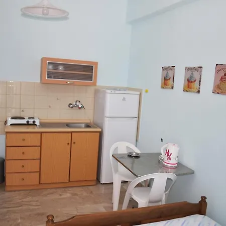 Ainalis アパート