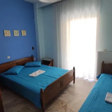 Ainalis アパート *