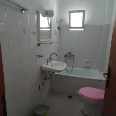 Ainalis アパート Olympiakí Aktí